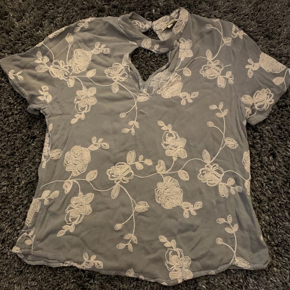 Buckle Floral Short Sleeve Shirt